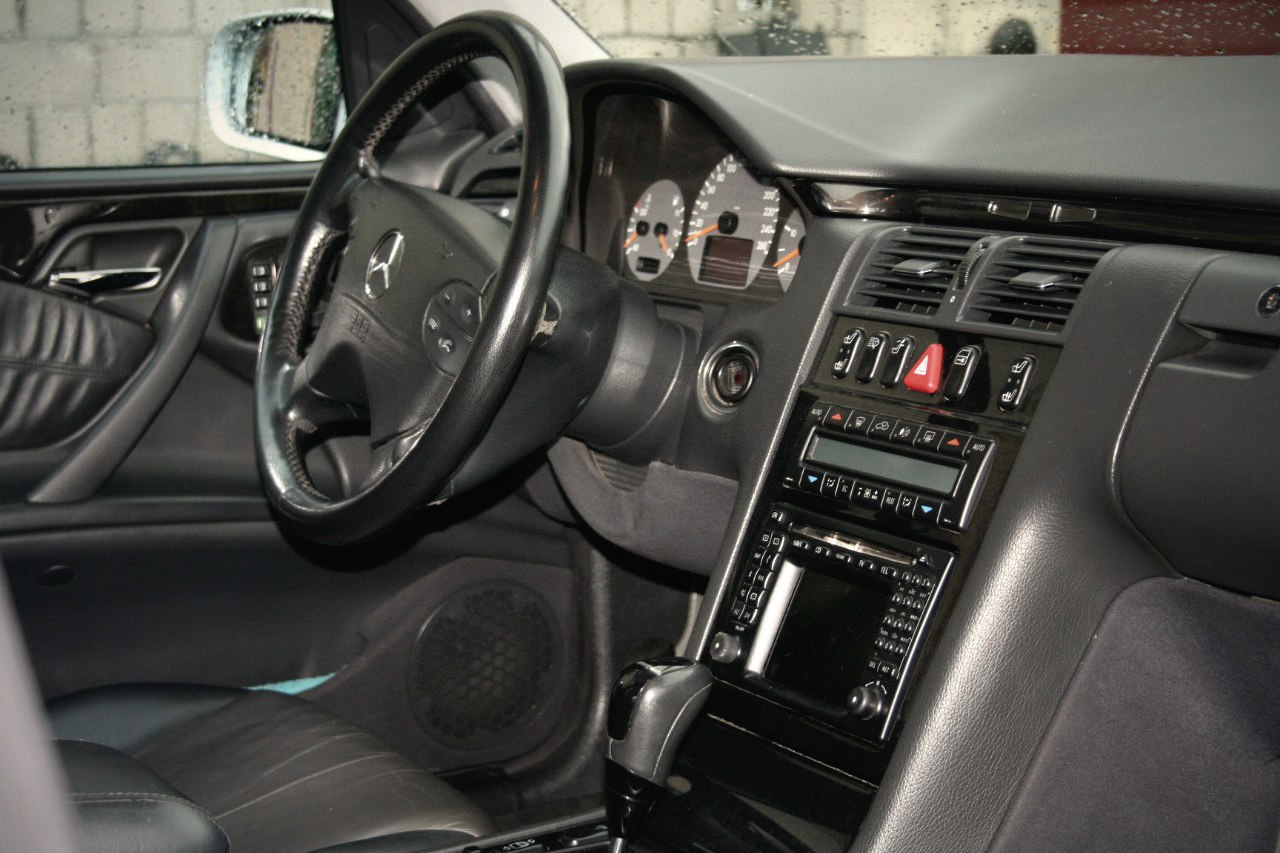 E-Class 2001