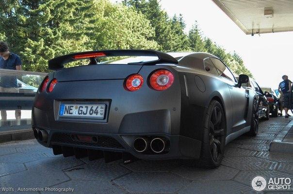 Nissan GT-R. - 5