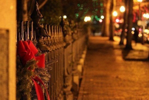 Иди спокойно... Слушай тишину... Пока хватает сил... хватает духа… И на других не складывай вину, Не ...