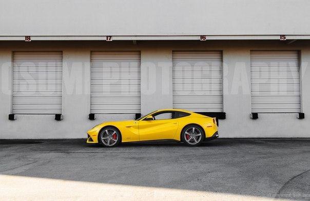 Ferrari F12 Berlinetta - 8
