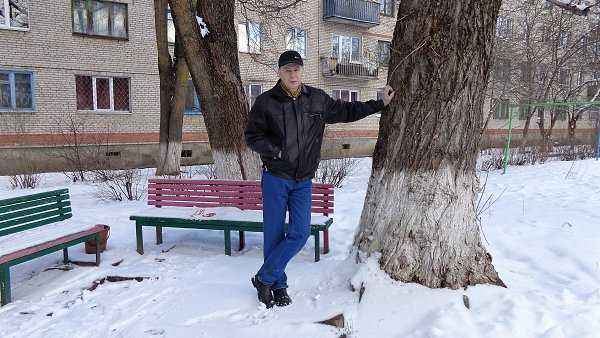 Погода в сланцах на 14. Люди в Сланцах в городе. Парни в Сланцах. Мужчина в Сланцах.