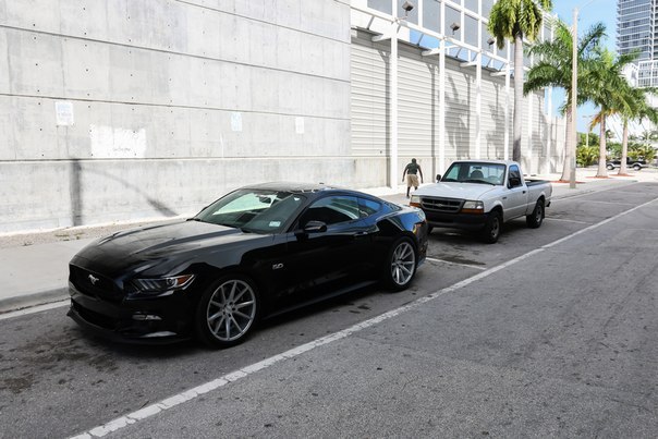 Ford Mustang GT 5.0 on Vossen Wheels, 2014.    V8 Atmo (4951 )   420 ... - 2