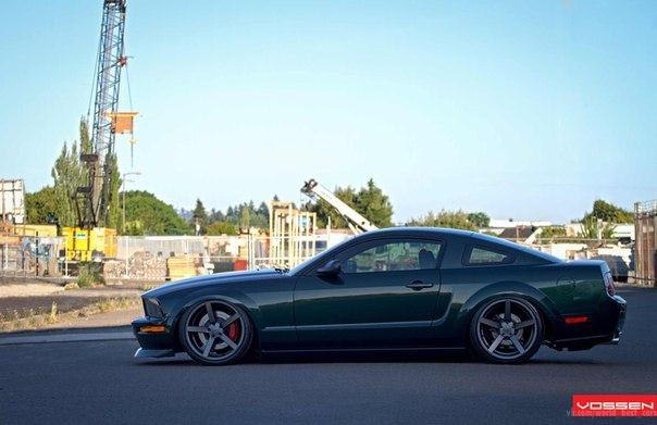 Ford Mustang - 3