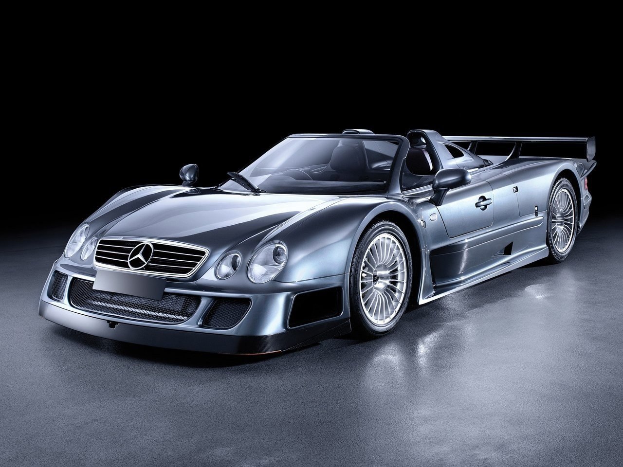 Mercedes-Benz CLK GTR AMG Road Version 1997.#@yakor.blog