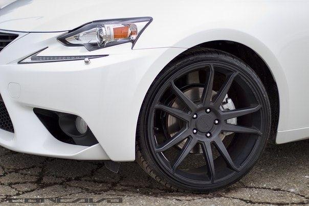 Lexus IS 250. - 2