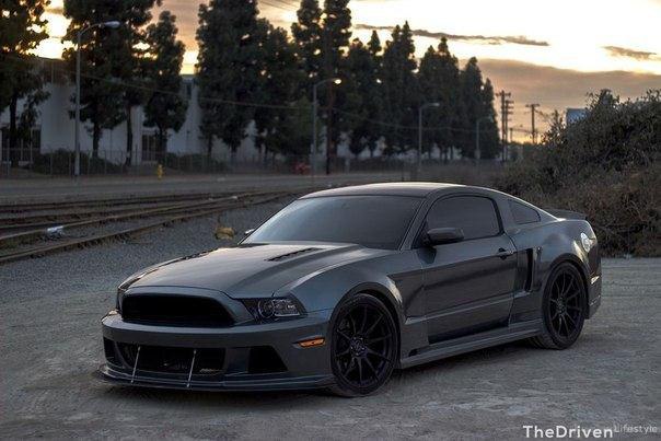 Ford Mustang GT 5.0 - 5