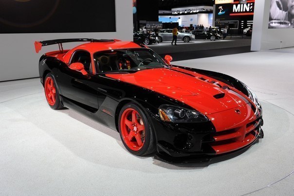 Dodge Viper ACR 1:33 Edition - 2