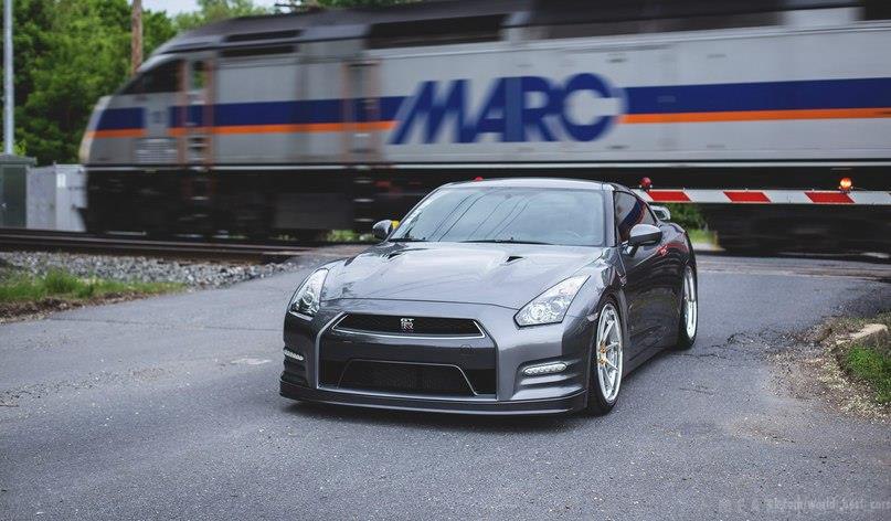 Nissan GT-R R35 - 4