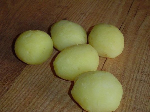 Запеченный картофель Сюрприз. Такой картофель может украсить Ваш праздничный стол и послужит ... - 2
