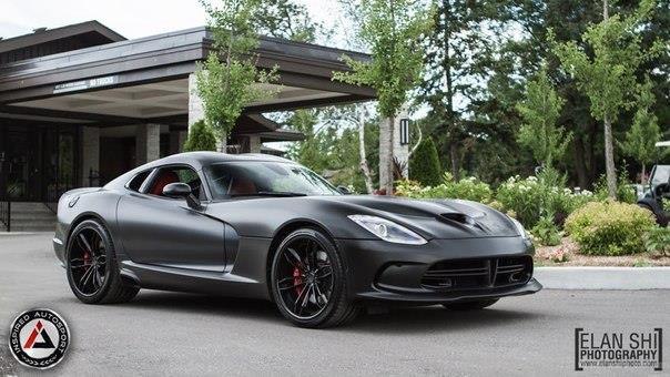 SRT Viper   Inspired Auto. - 2