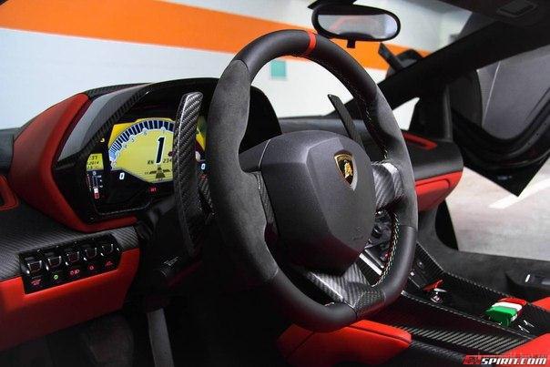 Lamborghini Veneno Roadster.  V12 (6498 ) 750 ..  ... - 6