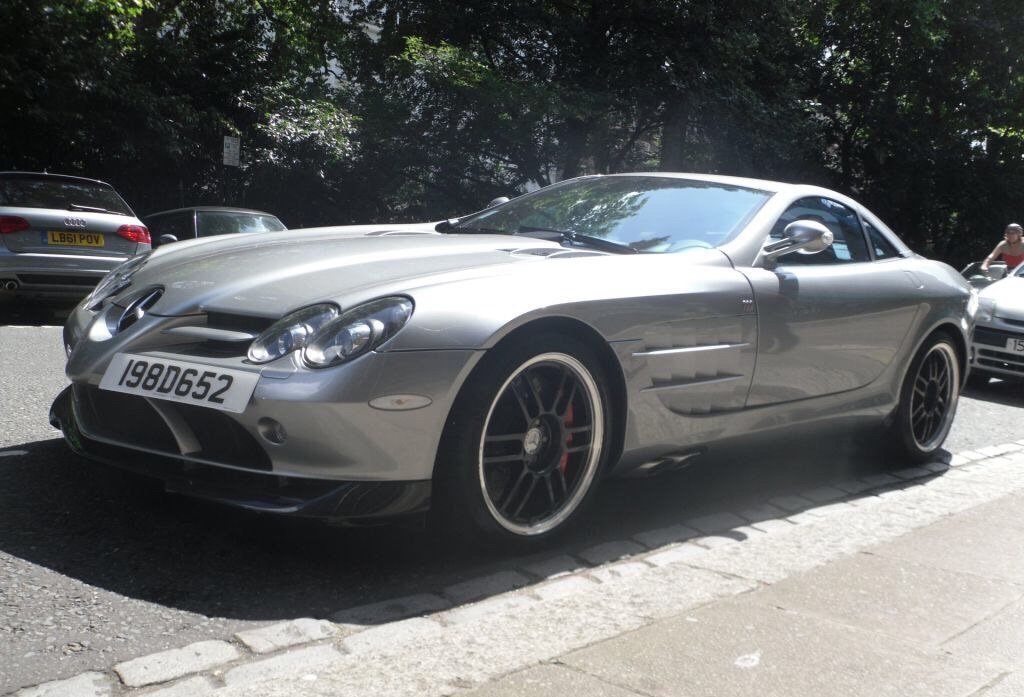 Mercedes-Benz SLR McLaren 722 https://fotostrana.ru/away?to=/sl/F9V2 337km/uAcceleration 0-100 3.60skm/uPower 650 pkTorque ... - 8