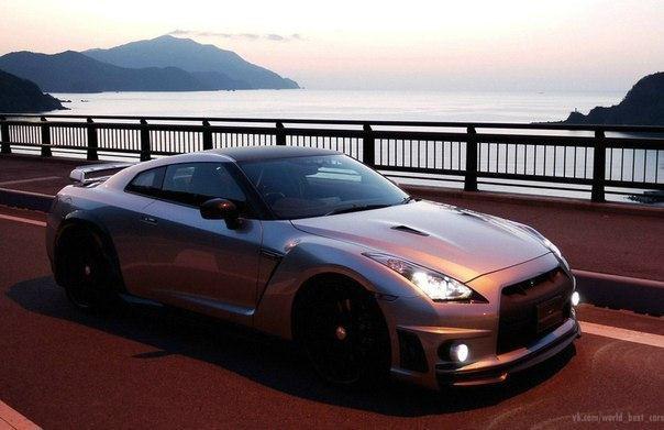WALD Nissan GT-R Sports Line
