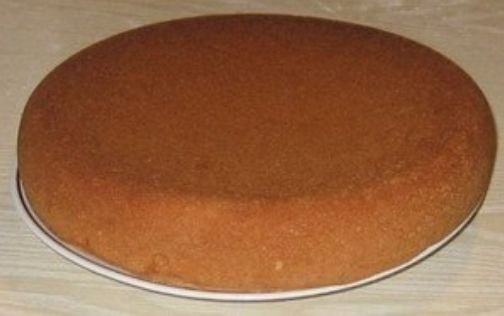 Бисквит классический.Ингредиенты:- 1 стакан сахара,- 1 стакан муки,- 4 яйца- ванилин на кончике ...
