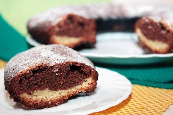 Мраморный кекс.Ингредиенты:Масло сливочное — 250 гСахар — 180 гЯйца куриные — 4 шт.Мука — 250 ...
