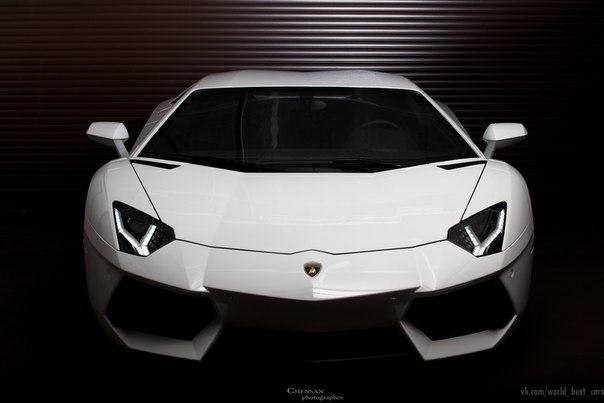 Lamborghini Aventador LP-700 - 4