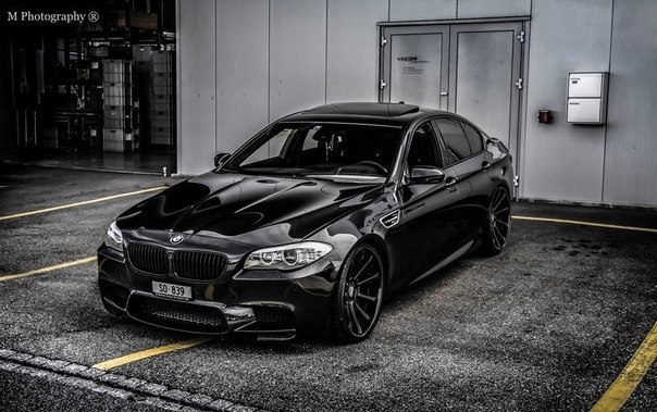 BMW M5 (F10)