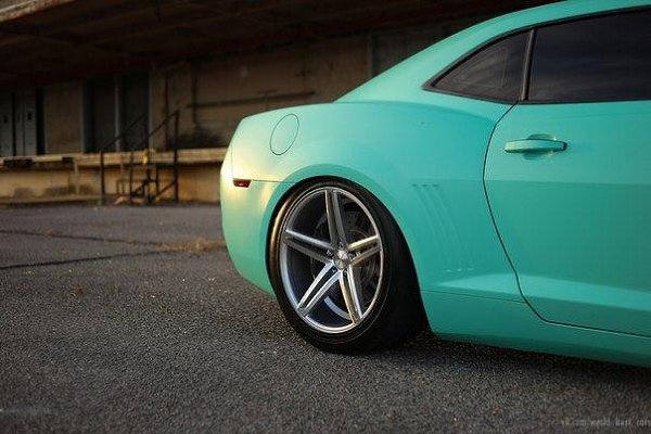 Minty 2010 Chevrolet Camaro SS. - 4