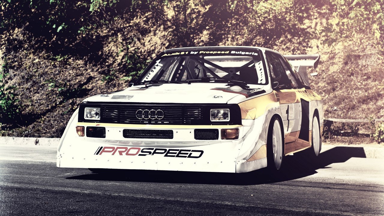 Audi S1 quattro -  .