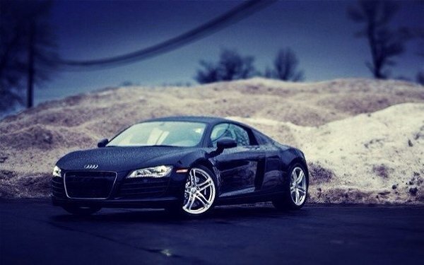 �� ��������� ���� Audi � ������ ����� � BMW ���� ���������� ������������ R8 � ������� 