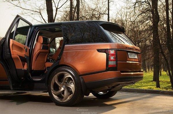 Range Rover Autobiography V8 on Rocksroad BX 22