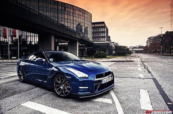 Nissan GT-R Dressed in Blue by Addicted To Light