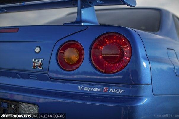 Nissan Skyline BNR34 GT-R - 4