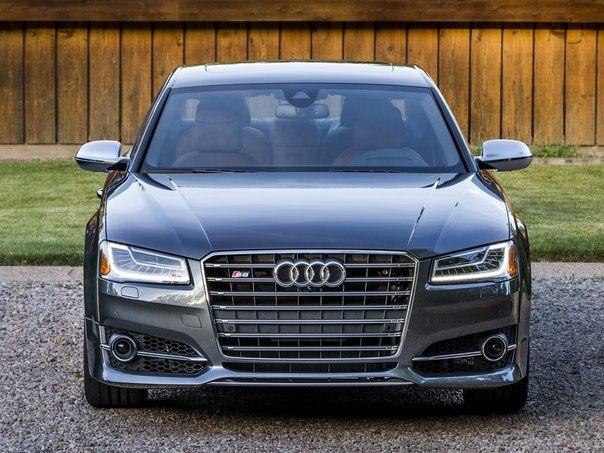 2014 Audi S8 US-spec (D4) - 2