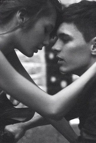 Да, словами можно прикасаться. И ещё нежней, чем руками.