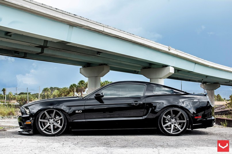 Ford Mustang 5.0 - 2