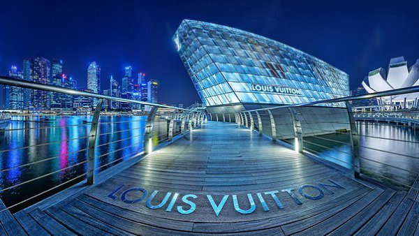 Подписывайтесь на нас: http://fotostrana.ru/public/233467 ;-) Louis Vuitton, Singapore.