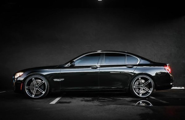 BMW 7 Series (F01)