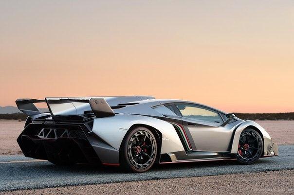 Lamborghini Veneno - 6