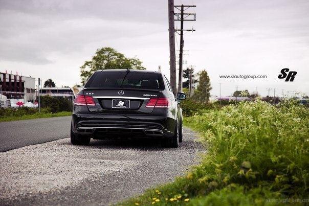 Mercedes-Benz E63 AMG on PUR Wheels - 4