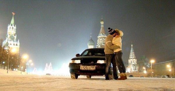 Как бы мы не доверяли , мы все равно ревнуем..