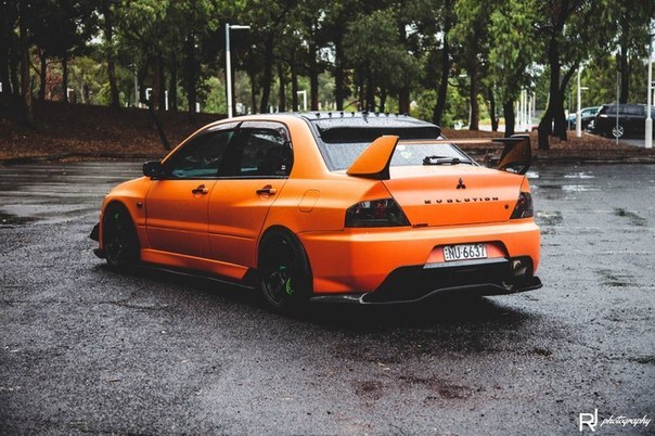 Mitsubishi Lancer Evolution - 7