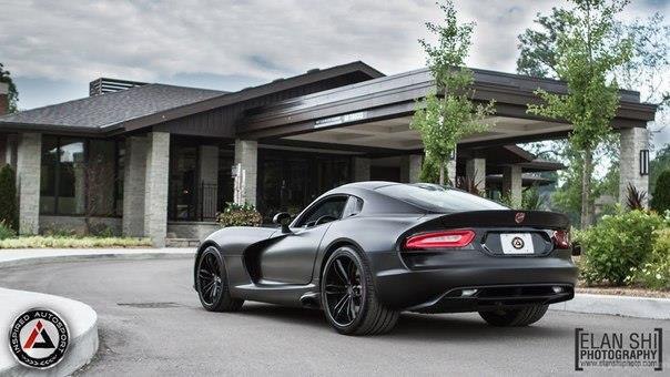 SRT Viper   Inspired Auto. - 3