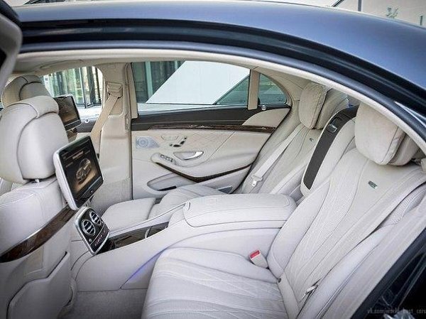 Mercedes-Benz S 65 AMG.Мощность: 630 л.с.Крутящий момент: 1000 НмПривод: ПолныйРазгон до сотни: 4,3 ... - 4