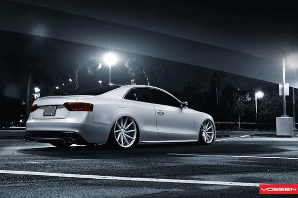 Audi S5 oupe.3.0 TFSI: 333 .. : 440 :   : 4,9 ... - 2