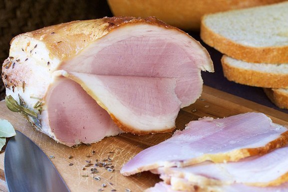Буженина. Очень вкусная.Ингредиенты:свинина (можно взять кусок с кожей и подкожным жиром) - 1-2 ...