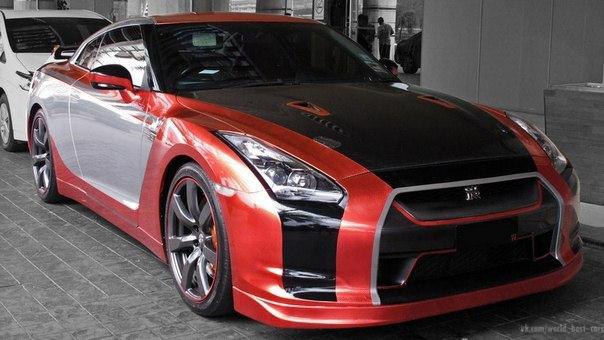 Nissan GT-R