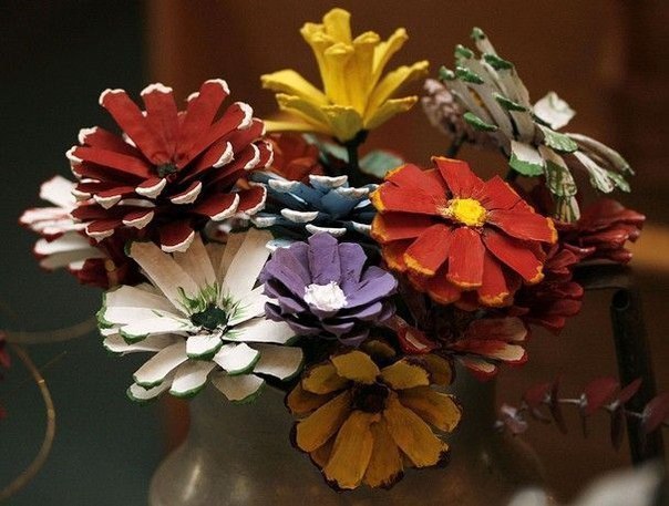 Мастер-класс по вазе из шишек: используем природные материалы в декоре