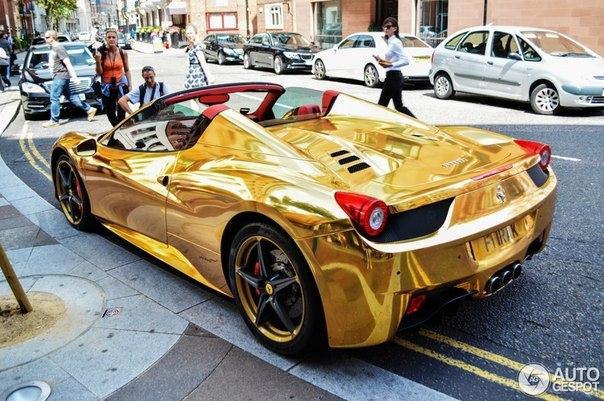 Ferrari 458 Spider.   V8 (4499 )  570 ..  9000 /  ...