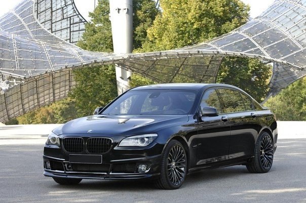 #BMW 7-Series L 720 HP