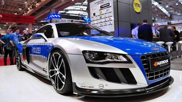 Audi R8