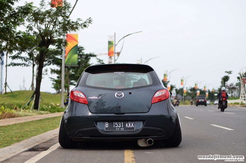 Mazda 2. - 5