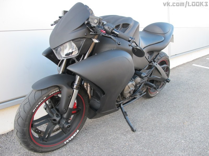 ,    Buell 1125 CR Black Mat. - 5