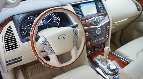 Infiniti QX80 - 4