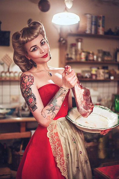 Сюрреалистические портреты девушек от Karolina Ryvolova - 12