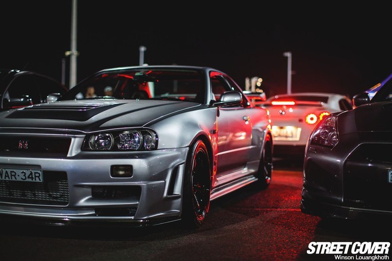 Nissan Skyline R34 - 4